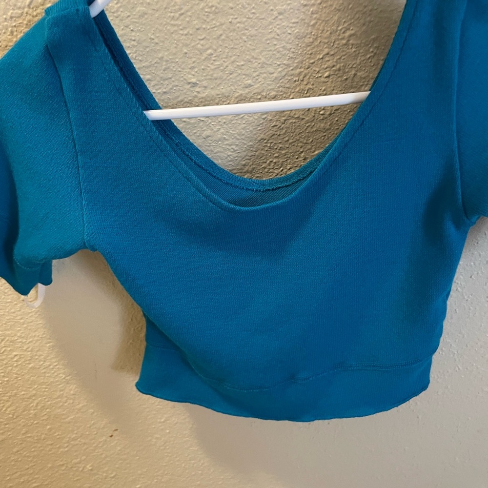 Aqua fitted top for Dance - crop style